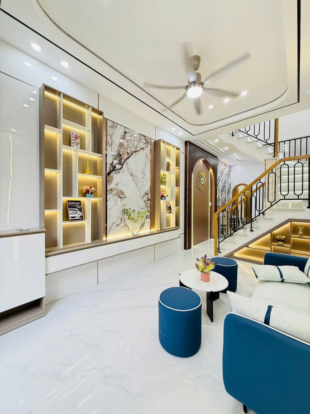 SIÊU ĐẸP THỐNG NHẤT, 33m2, 2 TẦNG,CÓ PN DƯỚI TRỆT , HẺM THÔNG THOÁNG, P.16, GẨN TRƯỜNG HỌC PHAN TÂY HỒ VÀ PHAN CHU TRINH, GIÁ CHỈ 4.56 TỶ
